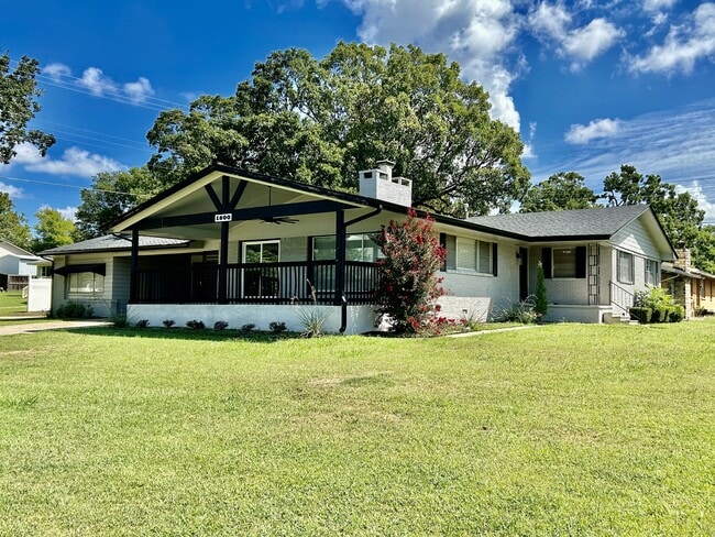property at 1800 E 11th St