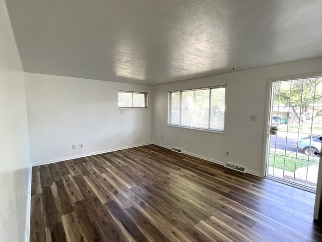 12198 E Exposition Dr in Aurora, CO - Building Photo - Building Photo