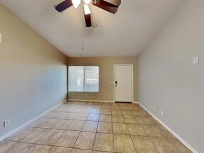 705 W Nopal Pl in Chandler, AZ - Building Photo - Building Photo