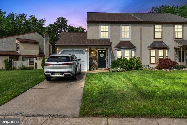 property at 45 Fulmar Dr