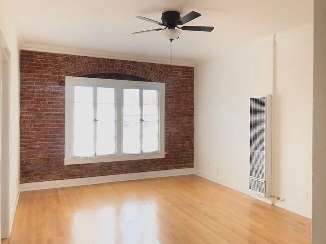 property at 1976 Hillhurst Ave