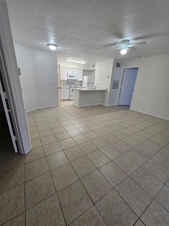 5040 Park Central Dr in Orlando, FL - Building Photo - Building Photo