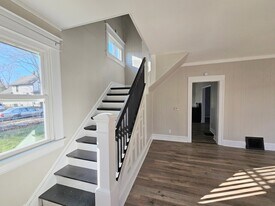 724 Kinnaird Ave in Fort Wayne, IN - Building Photo