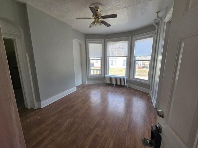 2439 8th Ave in Rock Island, IL - Building Photo - Building Photo