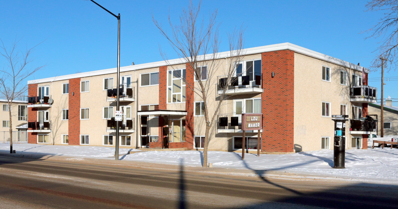 4608 118th Ave NW in Edmonton, AB - Building Photo