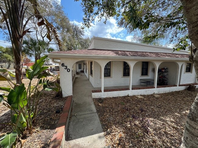 property at 630 N Crooked Lake Dr