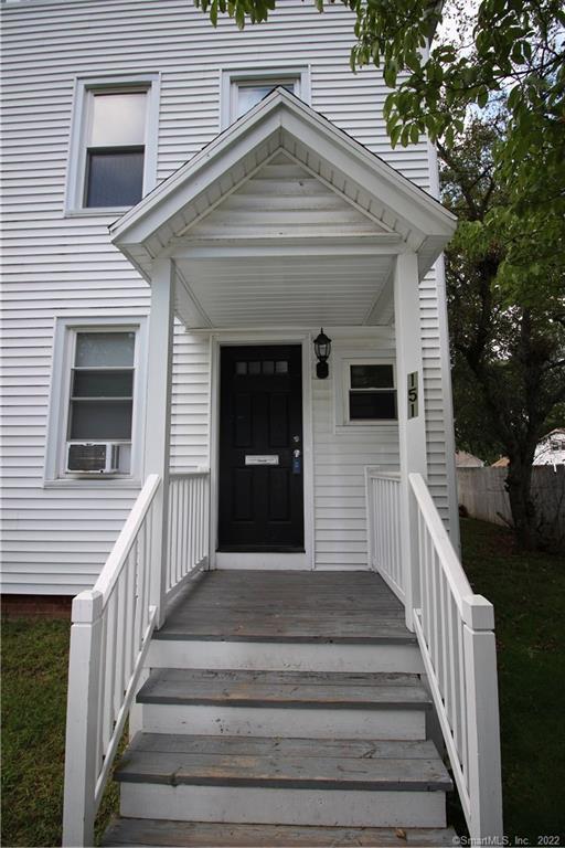 151 Quaker Ln S in West Hartford, CT - Building Photo - Building Photo
