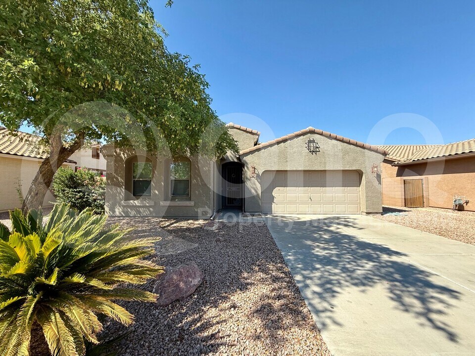 2494 E Katrina Trail in Casa Grande, AZ - Building Photo