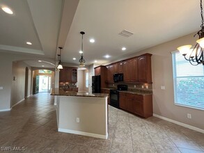 2667 Maraval Ct in Cape Coral, FL - Foto de edificio - Building Photo