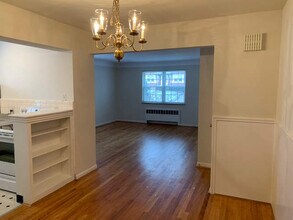 3318 Nash Ave, Unit 2 in Cincinnati, OH - Foto de edificio - Building Photo