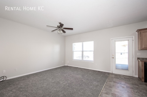 1952 N 80th Ct in Kansas City, KS - Building Photo - Building Photo