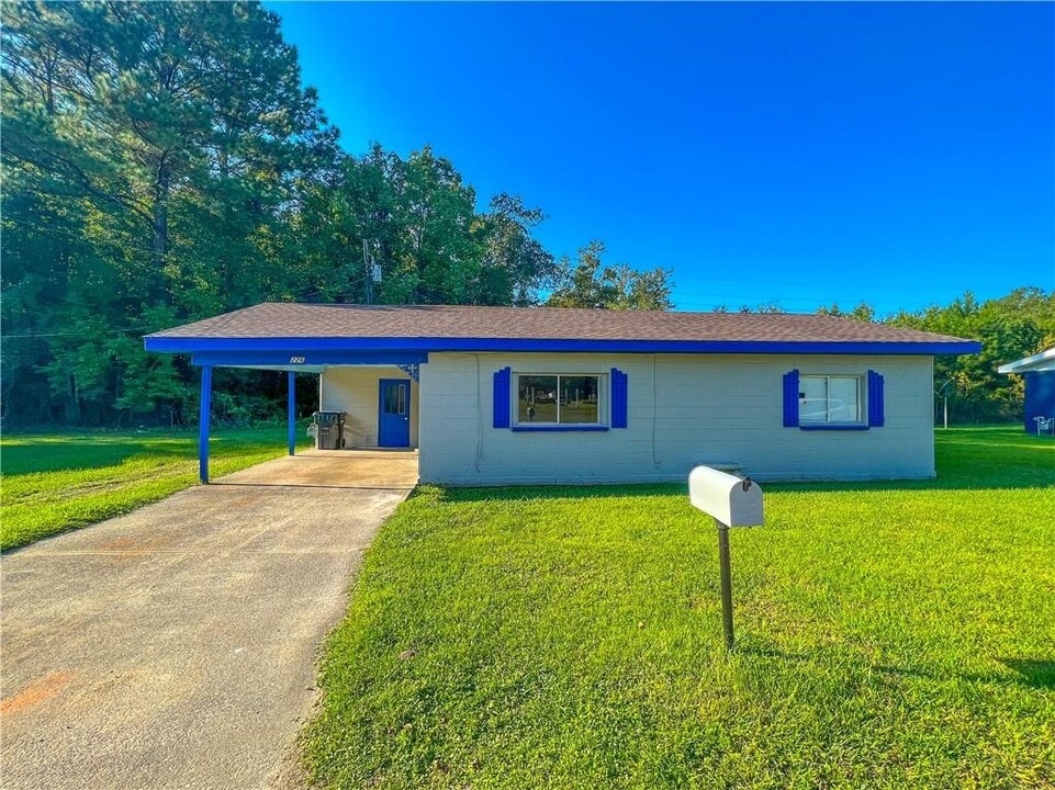 226 Hildersheim Dr in Prichard, AL - Building Photo