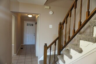 5 Castlebar Ct in Timonium, MD - Building Photo - Building Photo