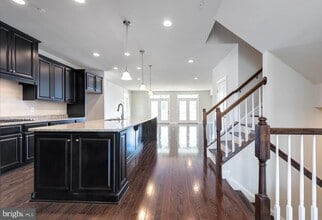 526 Cliff Ln in Frazer, PA - Building Photo - Building Photo