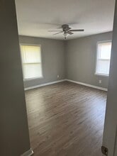 1606 Deer Hollow Dr, Unit 1606 B Deerhollow Dr in Lawrenceburg, TN - Building Photo - Building Photo