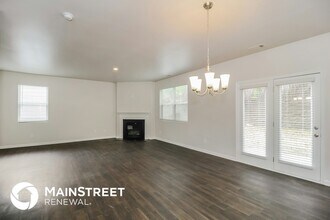 3641 Wartrace Dr in Atlanta, GA - Building Photo - Building Photo