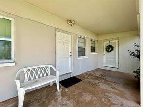 144 175th Ave E in Redington Shores, FL - Building Photo - Building Photo