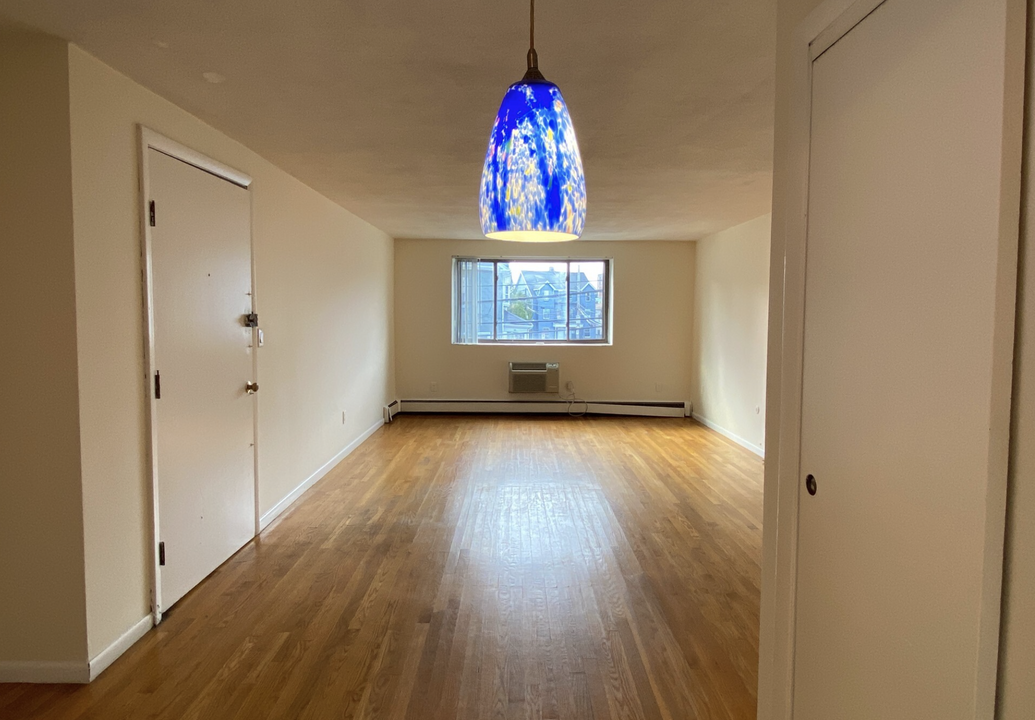 27 Allston St, Unit 5 in Boston, MA - Building Photo