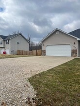 15759 Terris Ln in St. Robert, MO - Building Photo - Building Photo