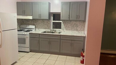 2462 Pitkin Ave in Brooklyn, NY - Building Photo - Building Photo