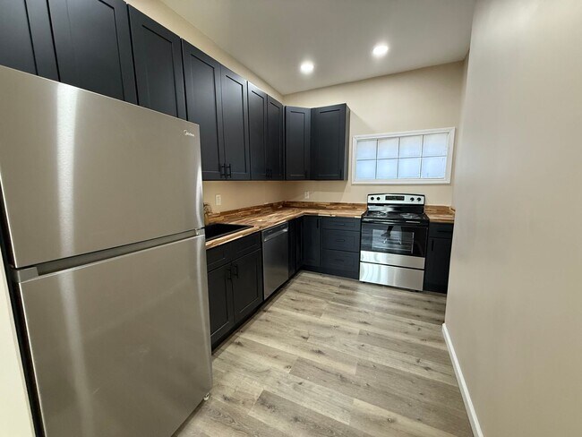 316-318 W Adams St in Muncie, IN - Building Photo - Building Photo