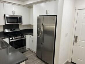 1408 Mauro Pietro Dr in Petaluma, CA - Building Photo - Building Photo