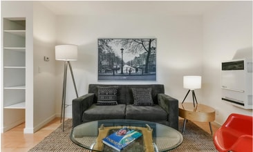 2130 Mountain Blvd in Oakland, CA - Foto de edificio - Building Photo