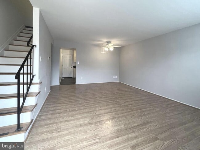 462 Long Towne Ct in Glen Burnie, MD - Building Photo - Building Photo