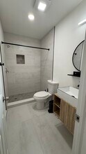 10811 SW 144th Ave, Unit 1-1 Apartment in Miami, FL - Foto de edificio - Building Photo