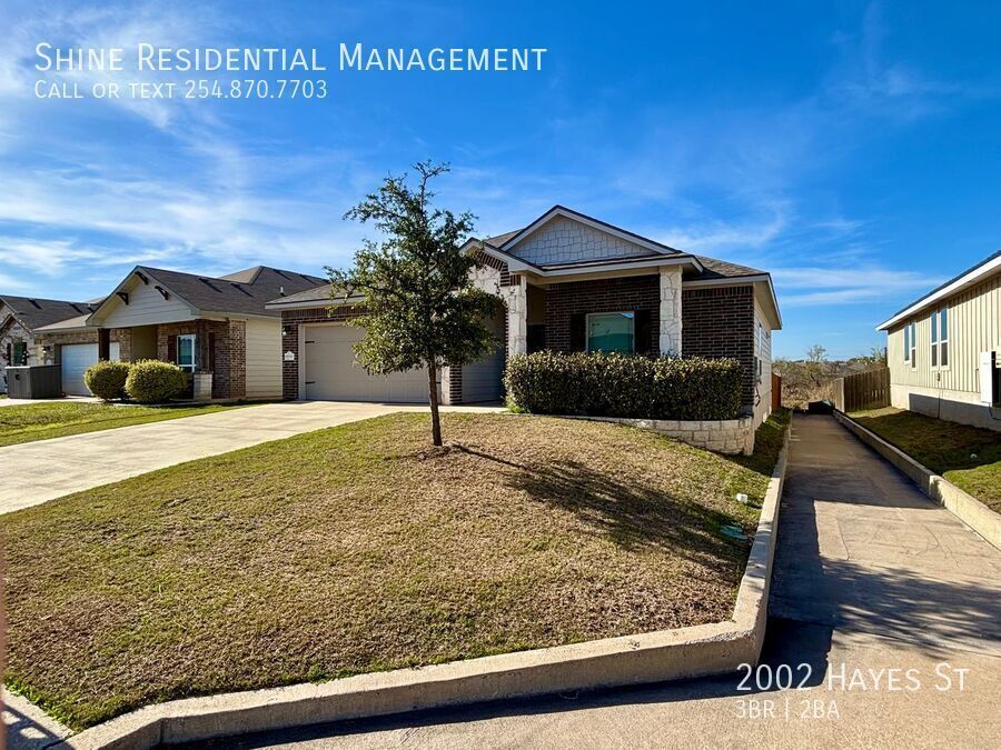 2002 Hayes St in Temple, TX - Building Photo