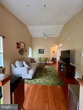 4 Foxglove Dr in Delran, NJ - Foto de edificio - Building Photo