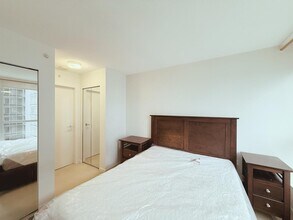 13325-1102A 102 A Ave in Surrey, BC - Building Photo - Building Photo