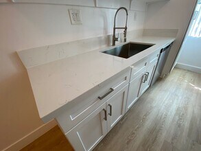 3900 1st St in Los Angeles, CA - Building Photo - Building Photo