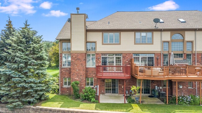 3241 Lightning Ct in New Lenox, IL - Foto de edificio - Building Photo