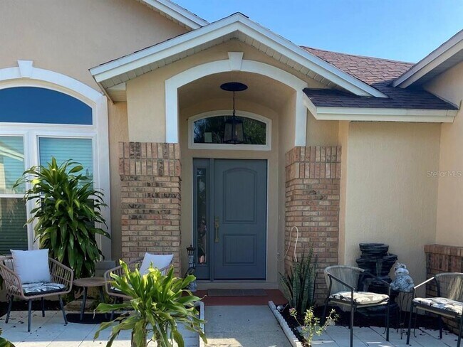 702 Via Bianca Dr in Davenport, FL - Building Photo - Building Photo