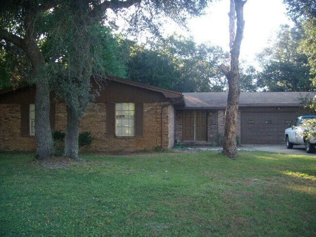 property at 1 8th St