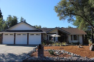 7610 Woodborough Dr in Granite Bay, CA - Building Photo