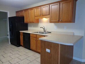 7976 Old Brownsville Rd in Arlington, TN - Foto de edificio - Building Photo