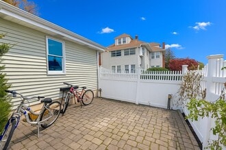 86 Palfrey Rd in Belmont, MA - Building Photo - Building Photo