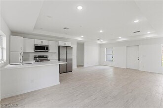 835 Palomino St E in Lehigh Acres, FL - Building Photo - Building Photo