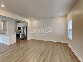 5325 Karst Cir in Ashville, OH - Building Photo - Building Photo