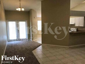 4718 Westwind Dr in Plant City, FL - Building Photo - Building Photo