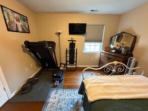 8731 Stoneface Rd in Charlotte, NC - Foto de edificio - Building Photo