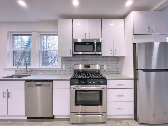 property at 389 Monmouth St