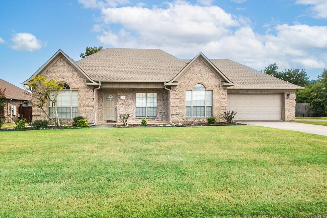 25 Willow Dr in Cabot, AR - Building Photo