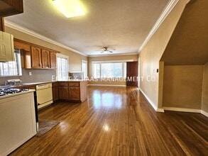 107 Belmont Ave in Long Beach, CA - Building Photo - Building Photo