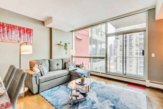 property at 135-113 13 Ave SW