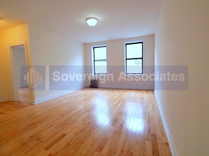 250 Fort Washington Ave in New York, NY - Building Photo