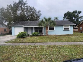 3914 Gatewood Dr in Sarasota, FL - Building Photo