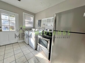 4559 Oxford Rd in Columbia, SC - Building Photo - Building Photo